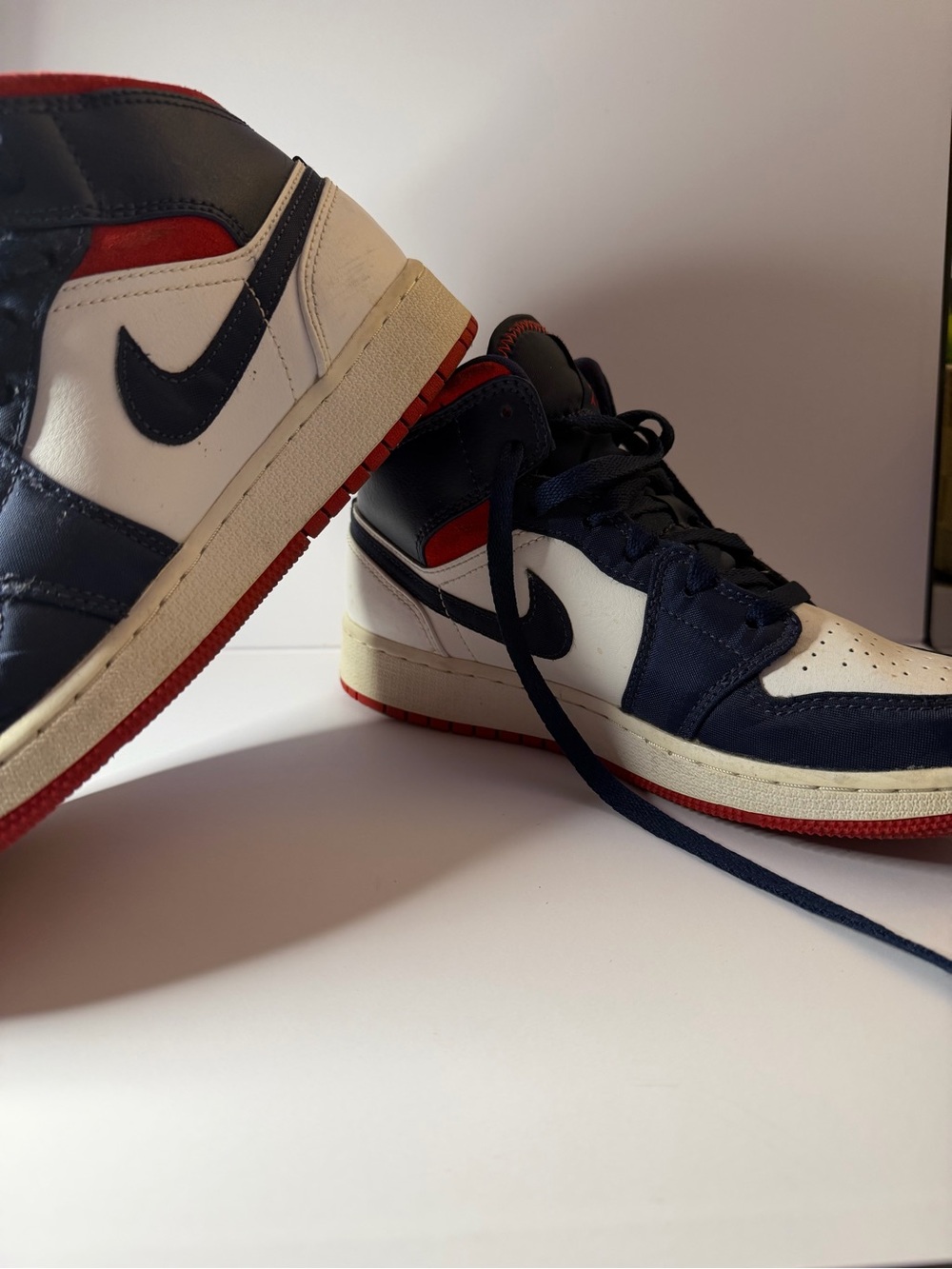 Jordan 1 Mid USA